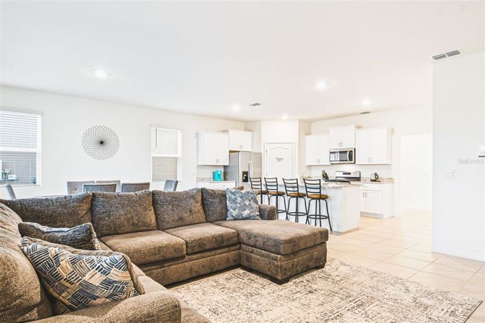 Image No.6-5 Bed Property for sale