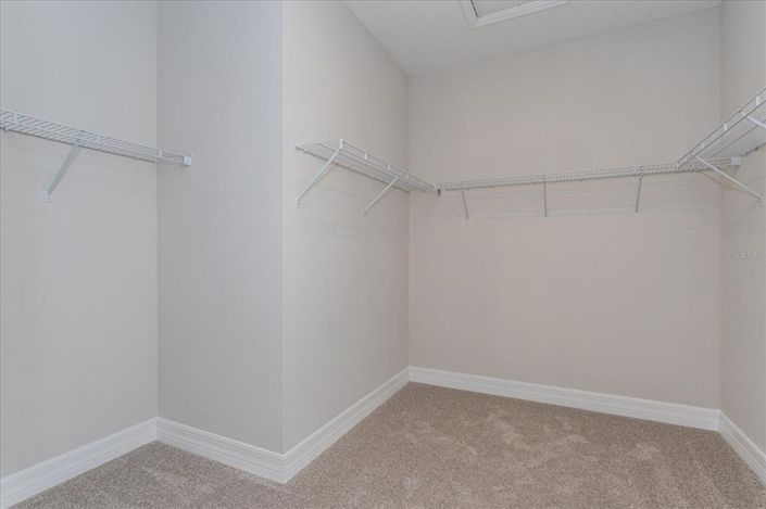 Image No.11-4 Bed Property for sale