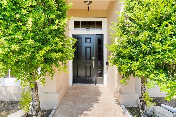 Image No.10-4 Bed Property for sale