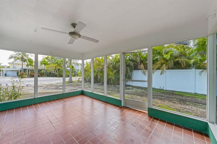 Image No.11-Propriété de 4 chambres à vendre à Anna Maria