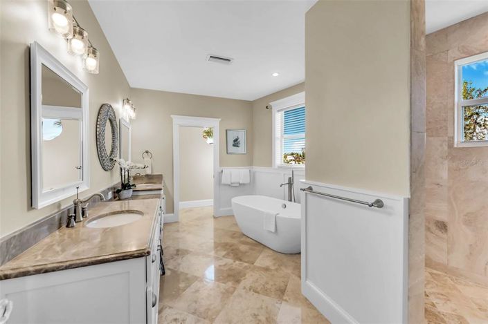 Image No.25-Propriété de 5 chambres à vendre à Holmes Beach