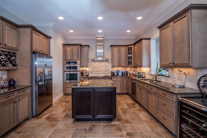 Image No.10-4 Bed Property for sale