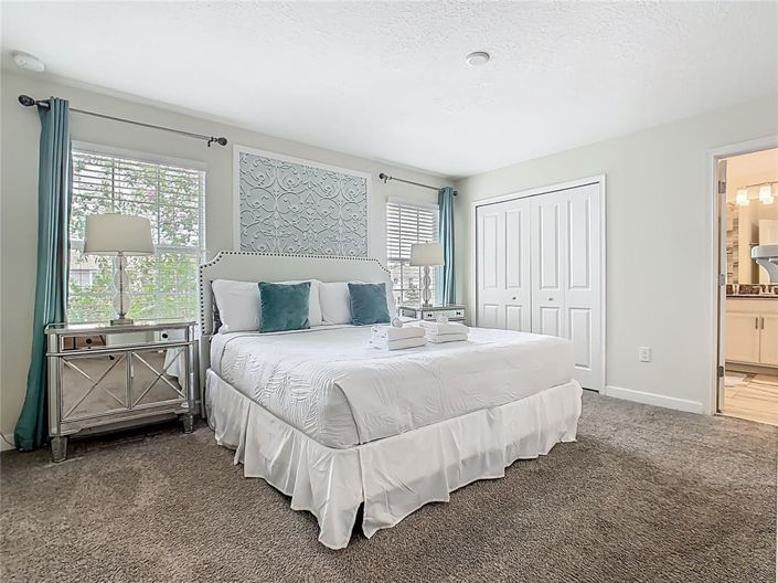 Image No.29-4 Bed Townhouse for sale