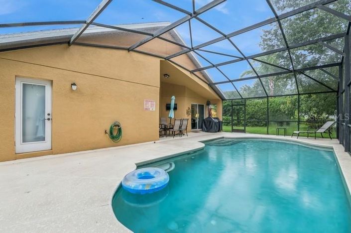 Image No.20-Propriété de 4 chambres à vendre à Kissimmee