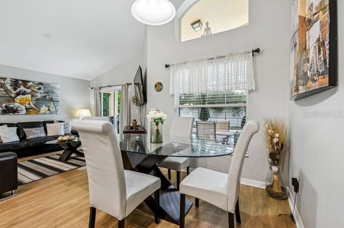 Image No.7-Propriété de 4 chambres à vendre à Kissimmee