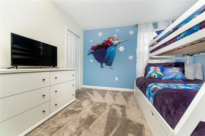 Image No.16-8 Bed Property for sale