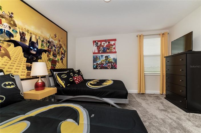 Image No.19-8 Bed Property for sale