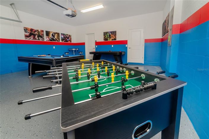 Image No.32-8 Bed Property for sale