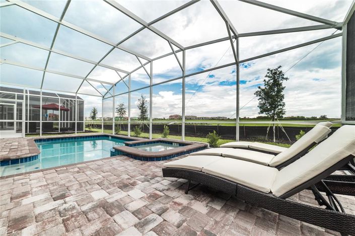 Image No.35-8 Bed Property for sale