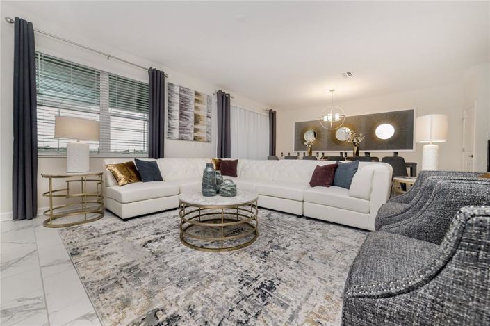 Image No.4-8 Bed Property for sale