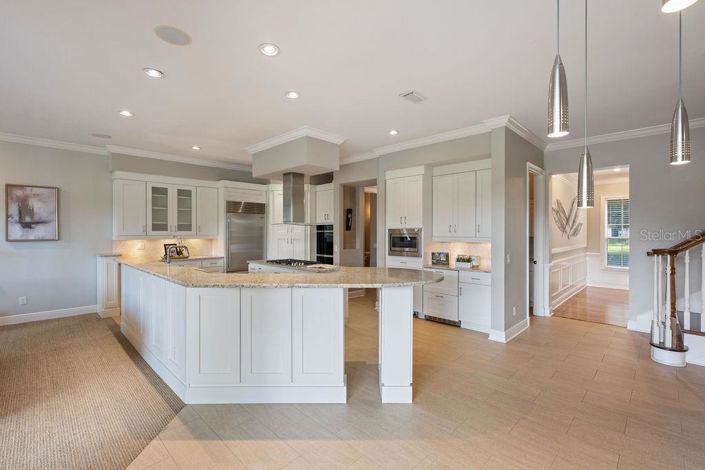 Image No.17-4 Bed Property for sale