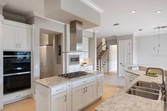 Image No.18-4 Bed Property for sale