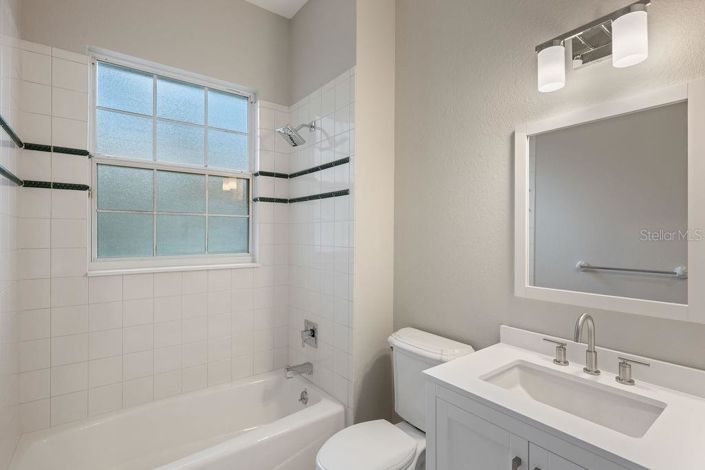 Image No.28-4 Bed Property for sale