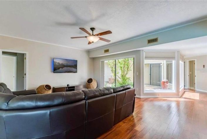 Image No.11-Propriété de 6 chambres à vendre à Orlando