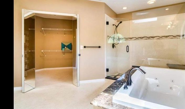 Image No.20-Propriété de 6 chambres à vendre à Orlando