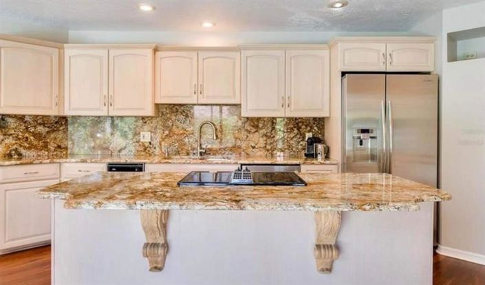 Image No.4-Propriété de 6 chambres à vendre à Orlando