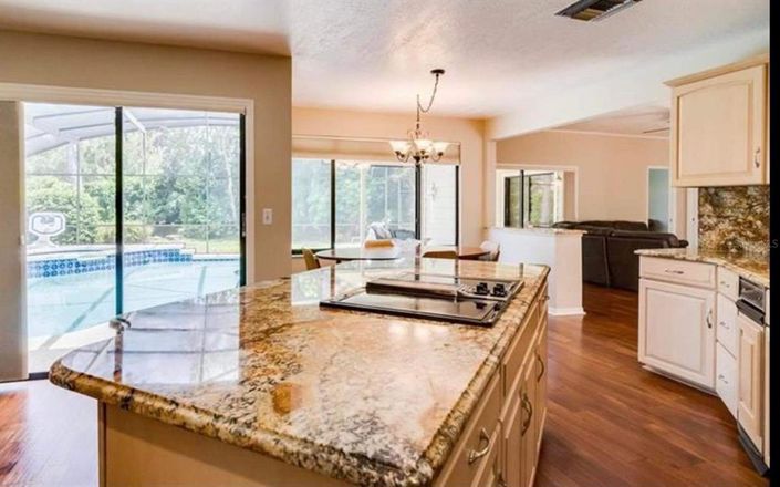 Image No.6-Propriété de 6 chambres à vendre à Orlando