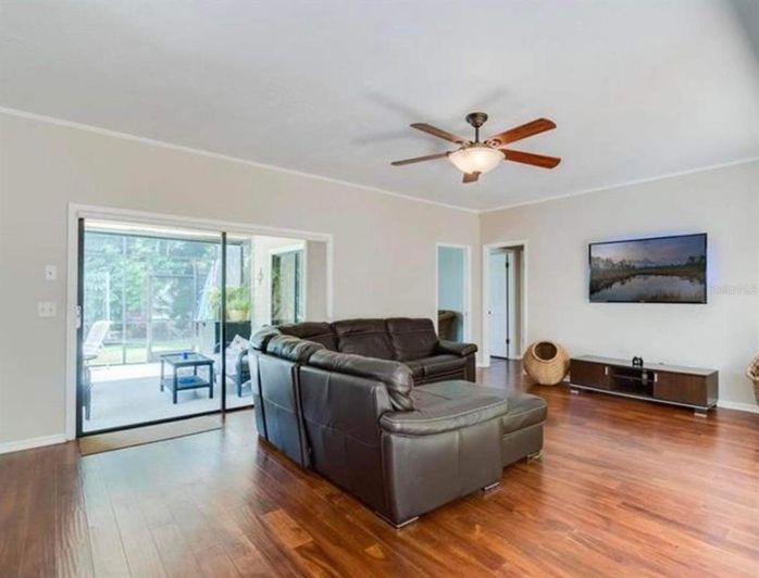 Image No.8-Propriété de 6 chambres à vendre à Orlando