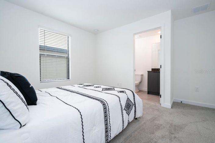 Image No.16-3 Bed Townhouse for sale