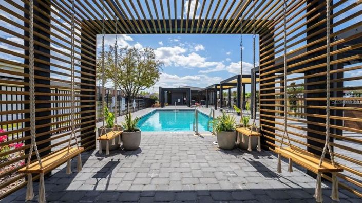 Image No.20-3 Bed Townhouse for sale