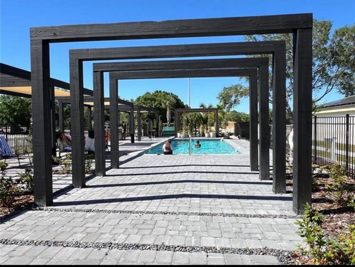 Image No.25-3 Bed Townhouse for sale