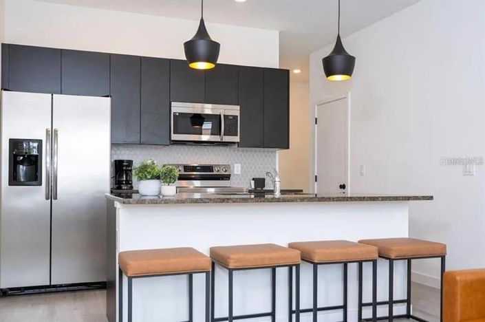 Image No.5-3 Bed Townhouse for sale