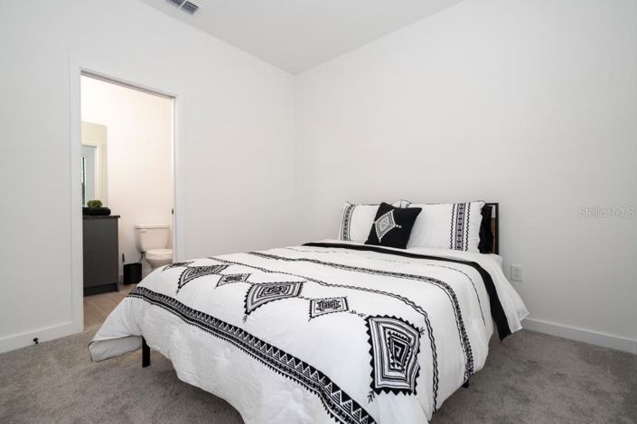 Image No.9-3 Bed Townhouse for sale