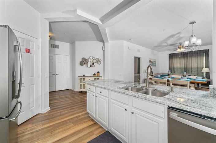 Image No.10-3 Bed Property for sale