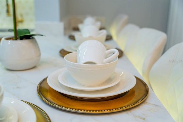 Image No.10-1 Bed Property for sale