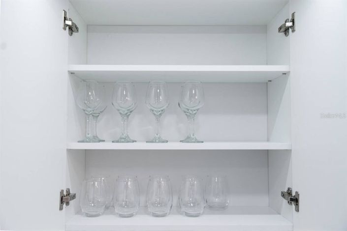 Image No.17-1 Bed Property for sale