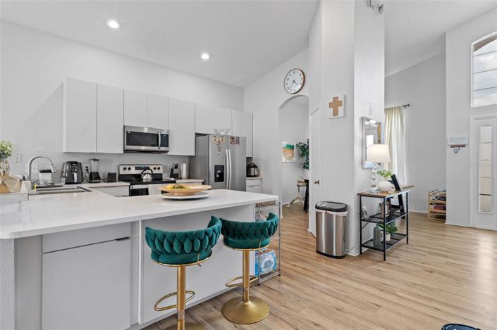 Image No.13-5 Bed Property for sale