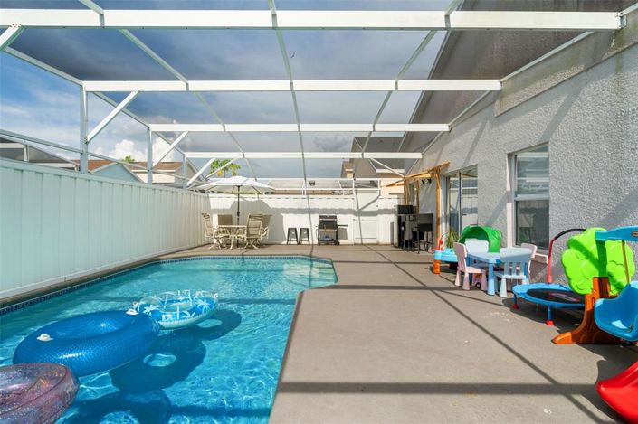 Image No.20-5 Bed Property for sale