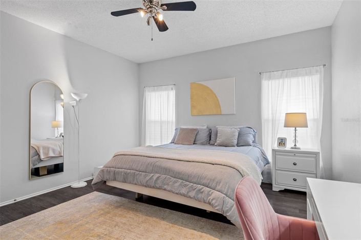 Image No.31-5 Bed Property for sale