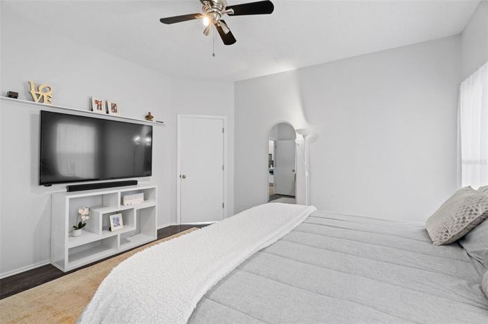 Image No.33-5 Bed Property for sale