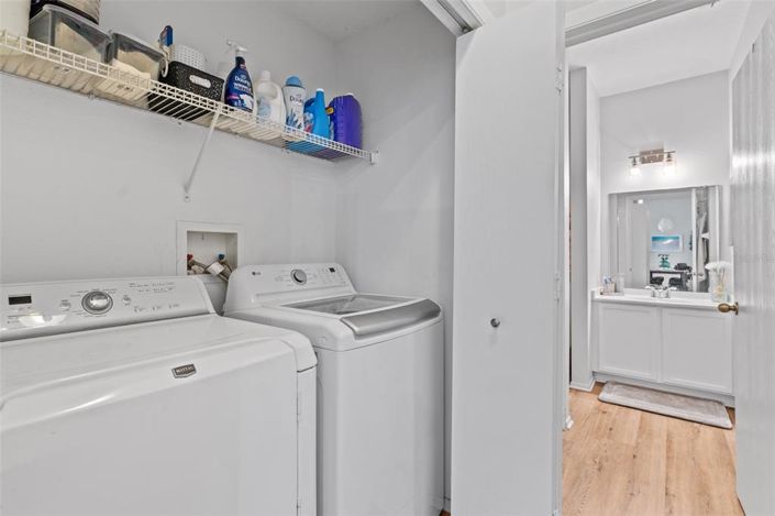 Image No.7-5 Bed Property for sale