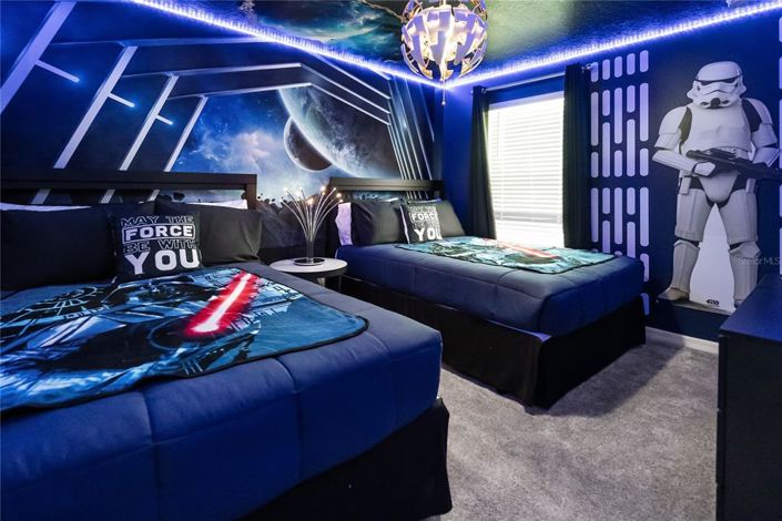 Image No.16-7 Bed Property for sale