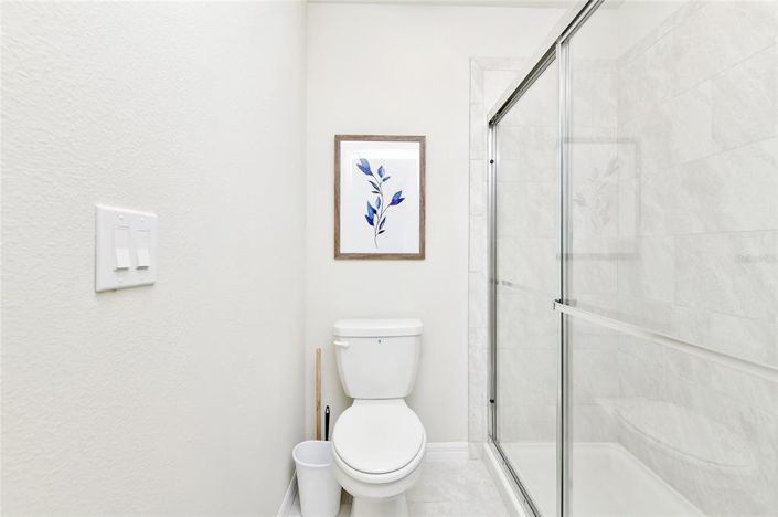 Image No.26-7 Bed Property for sale