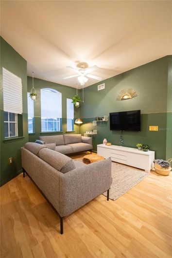 Image No.15-2 Bed Property for sale