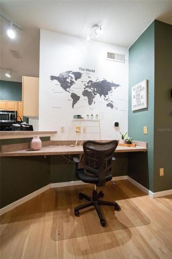 Image No.25-2 Bed Property for sale