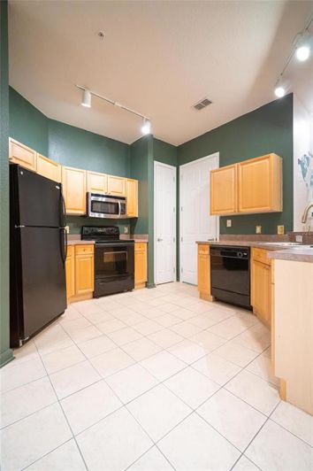 Image No.26-2 Bed Property for sale