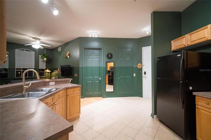 Image No.6-2 Bed Property for sale