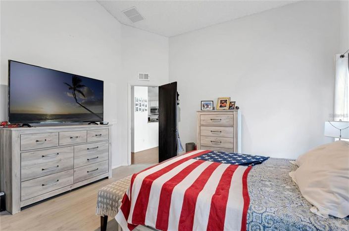 Image No.14-3 Bed Property for sale