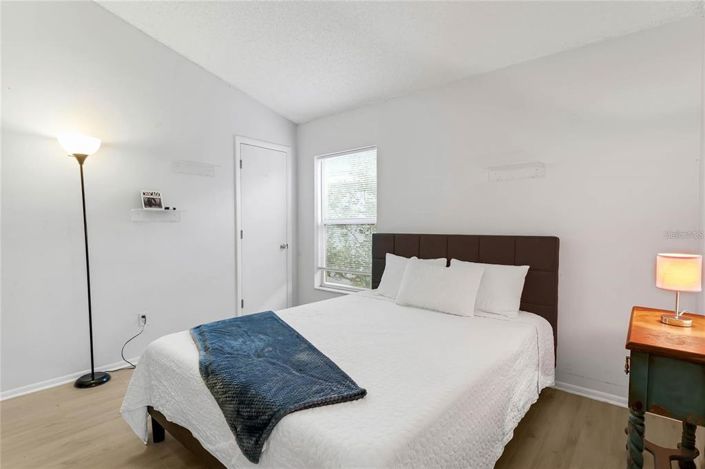 Image No.15-3 Bed Property for sale