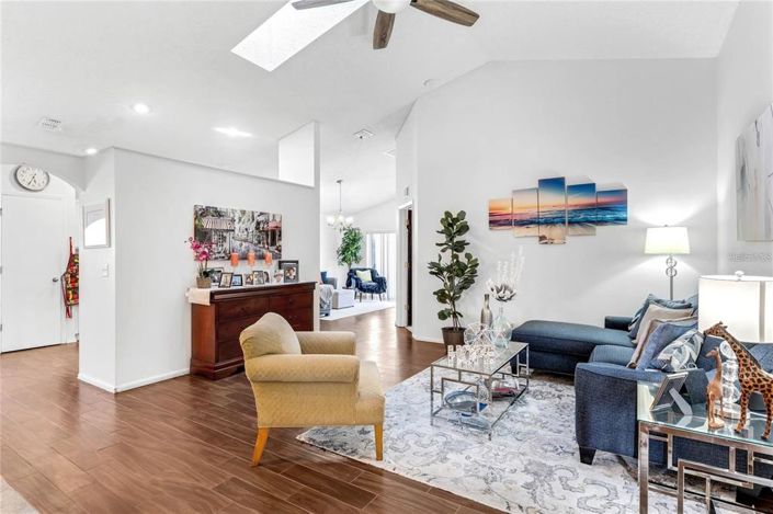 Image No.7-3 Bed Property for sale