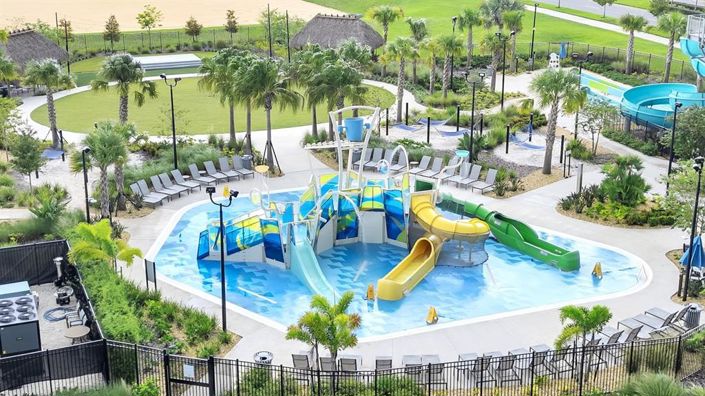 Image No.17-4 Bed Townhouse for sale