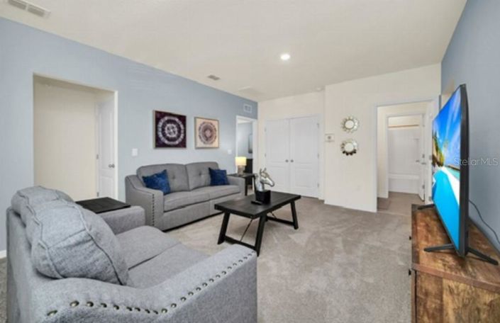 Image No.13-6 Bed Property for sale