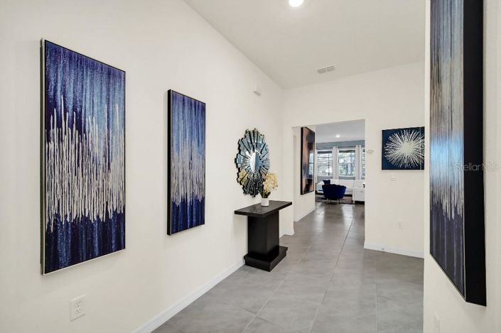 Image No.16-6 Bed Property for sale