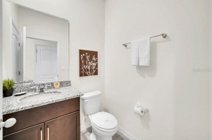 Image No.3-6 Bed Property for sale