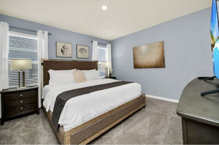 Image No.5-6 Bed Property for sale