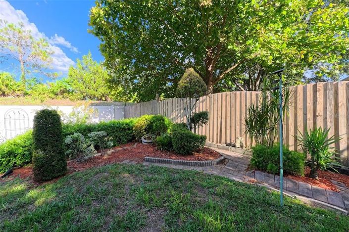 Image No.22-2 Bed Property for sale